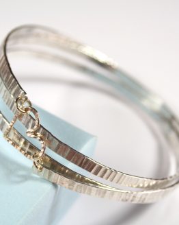 spiral bangle with 9ct gold heart 2