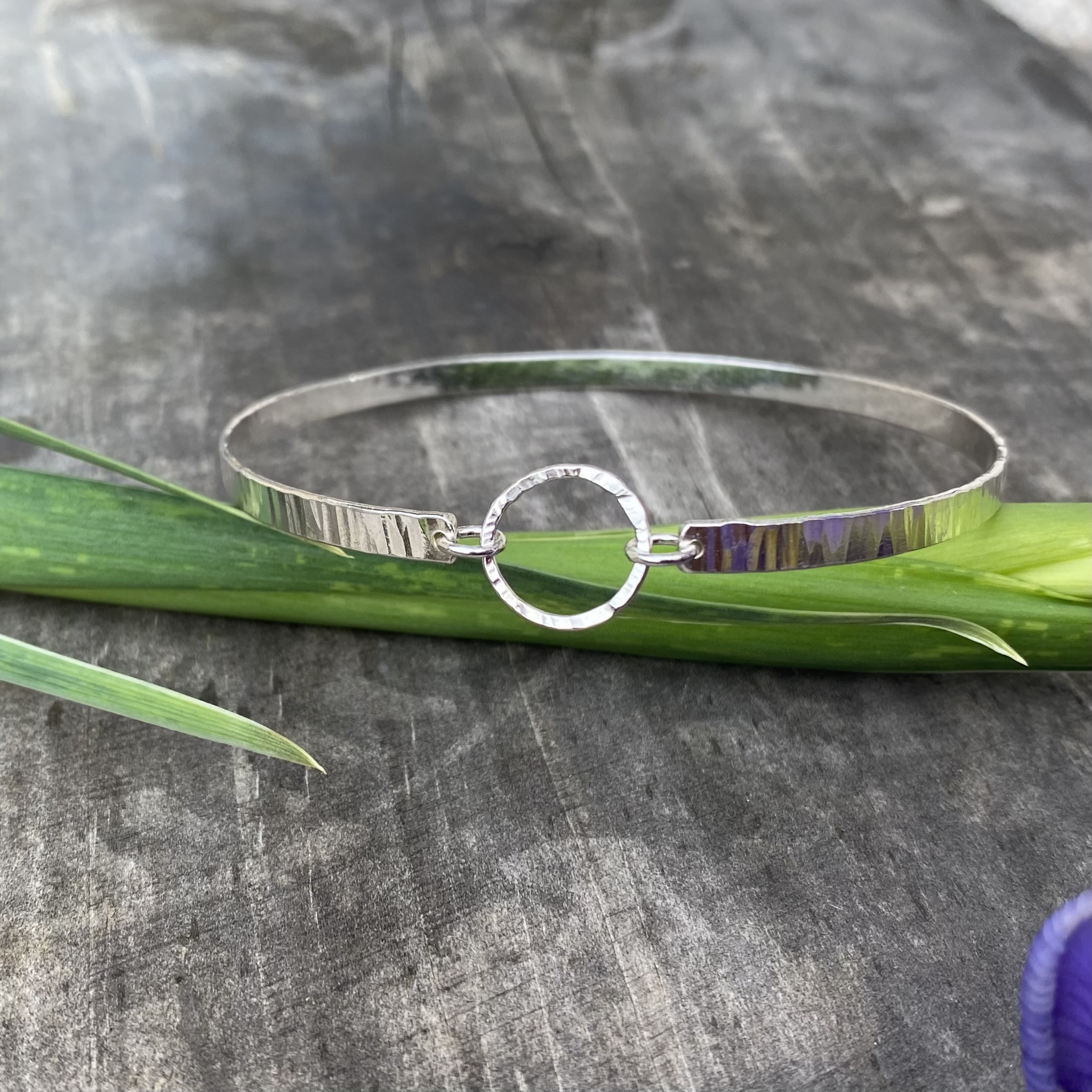 Single Hammered Bangle With Silver Circle