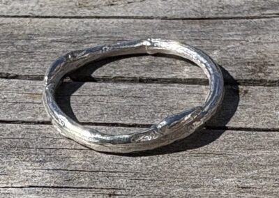 Single cast willow ring