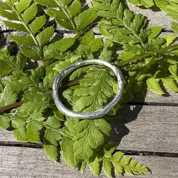 Single cast willow ring band - Image 4