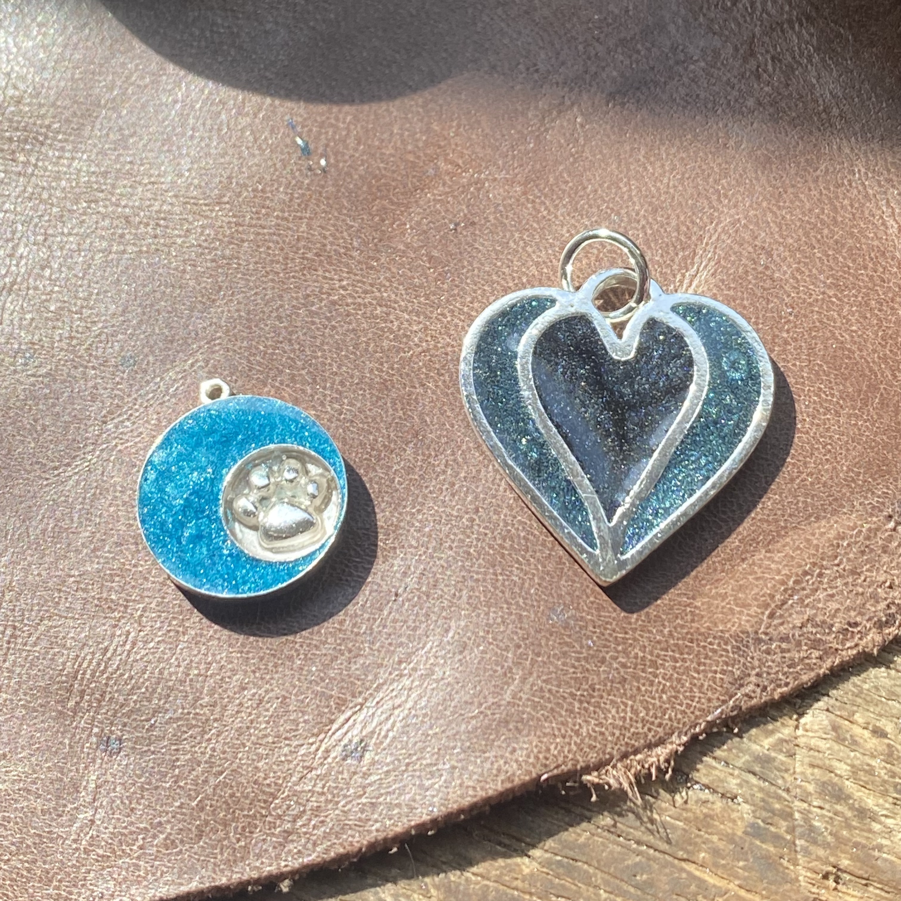 Ashes resin filled silver pendants
