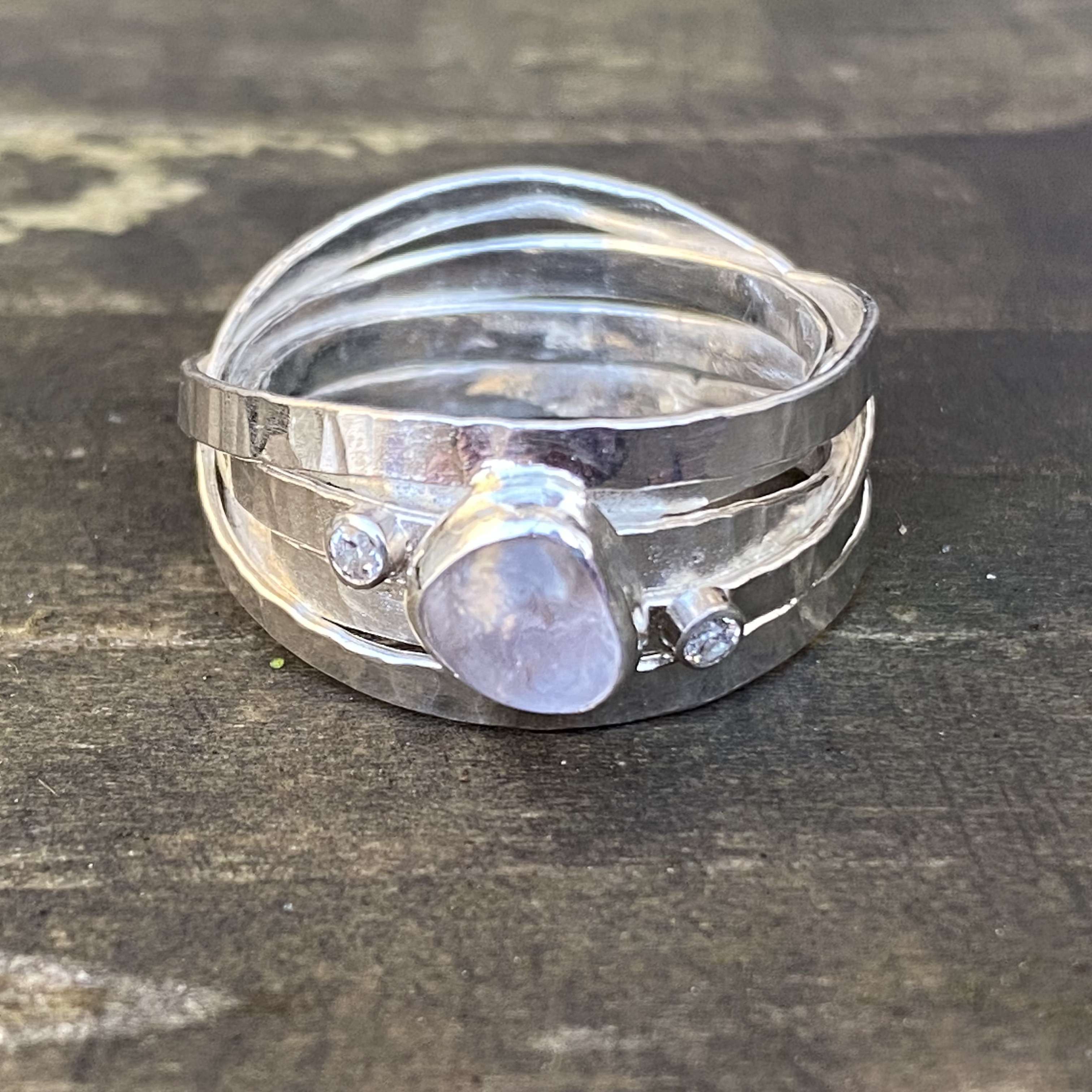 Hammered spiral ring with rose quartz and diamonds