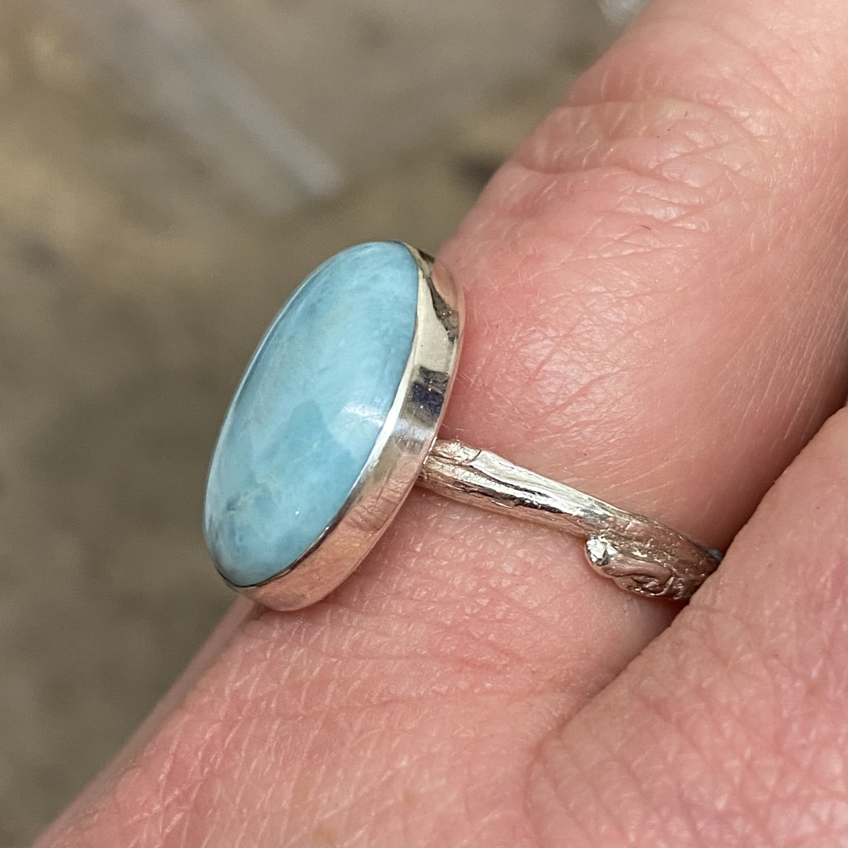 Large oval Larimar willow ring