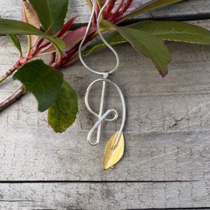 Botanics Knot Pendant